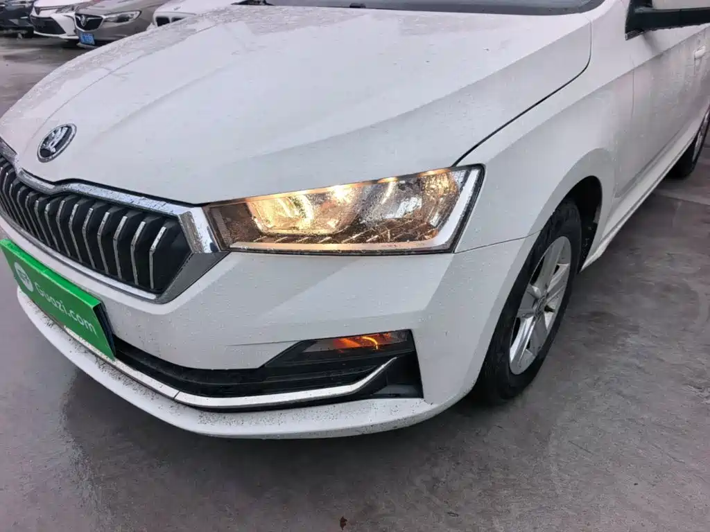 Škoda Rapid 2022 2020 1.5L Manual Standard