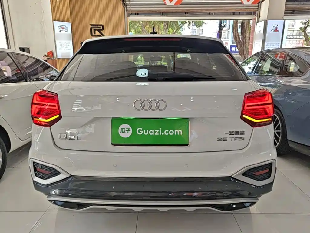 Фото 6 - Audi Q2L