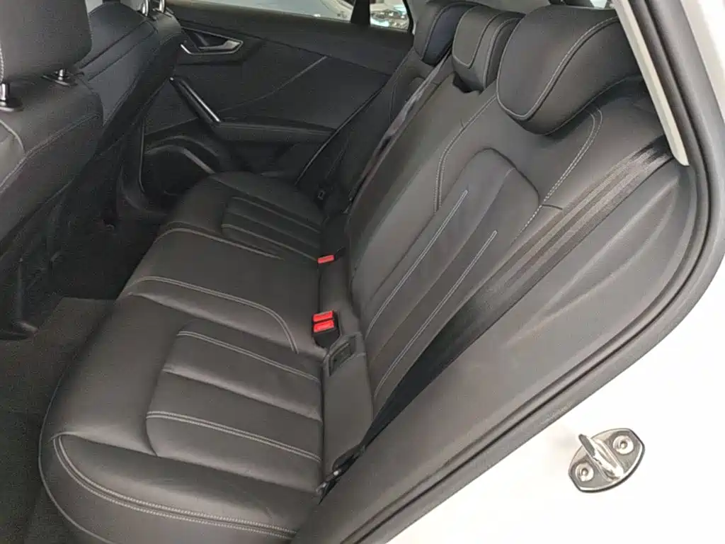 Фото 17 - Audi Q2L