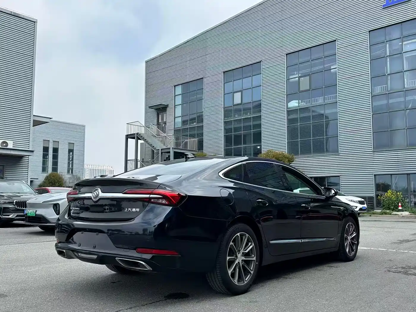 Buick LaCrosse 2019 28T Luxury Edition фото 4