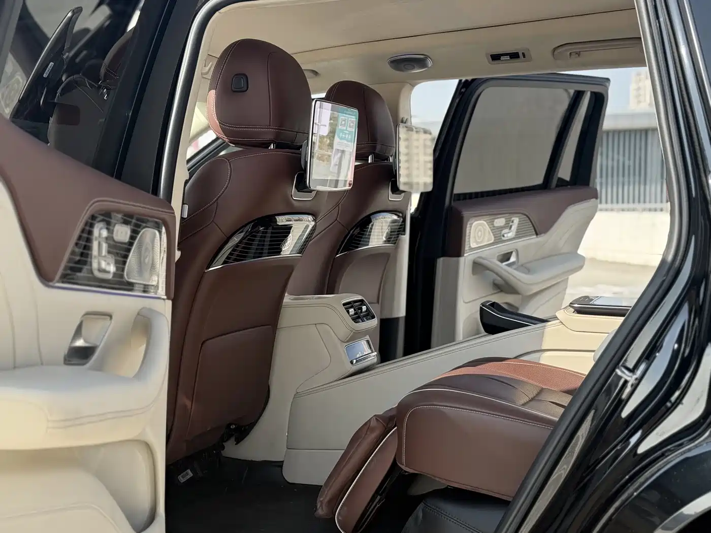 Mercedes-Benz GLS 2023 GLS 450 4MATIC Luxury Edition фото 6