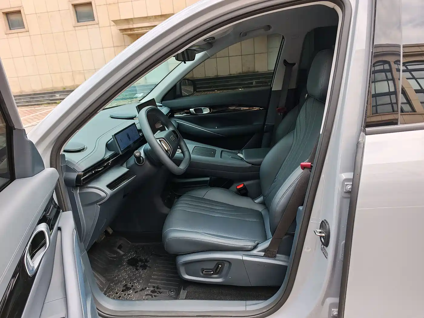 Geely Galaxy Galaxy E5 2026 530km Voyager Edition фото 8