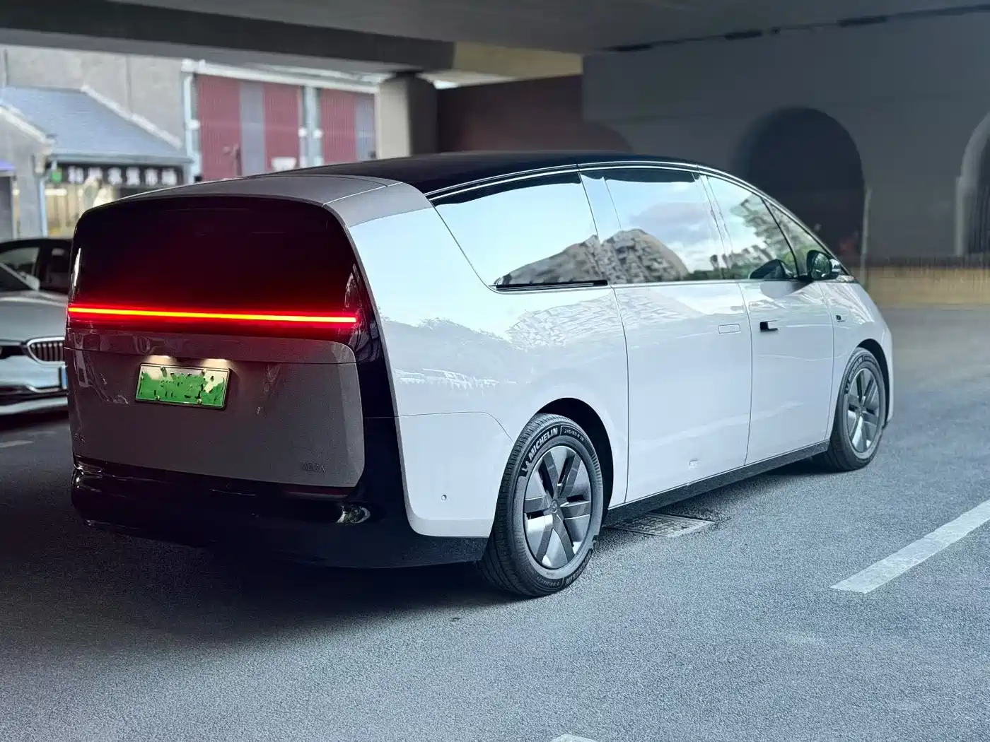Li Auto MEGA 2025 2024 Ultra