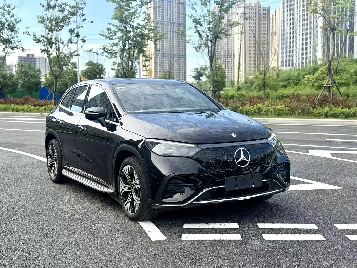 Mercedes-Benz EQE SUV 2025 2024 500 4MATIC Pioneer Edition