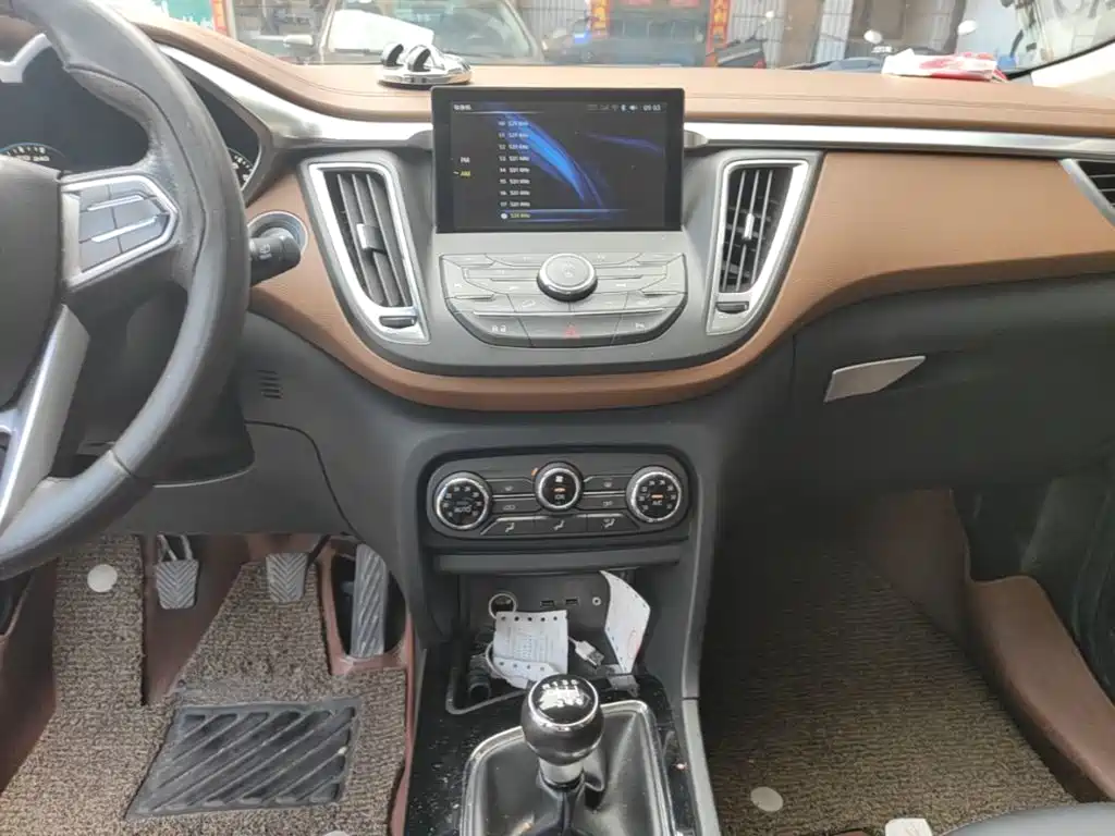 Soueast DX7 2016 2015 1.5T Manual Luxury