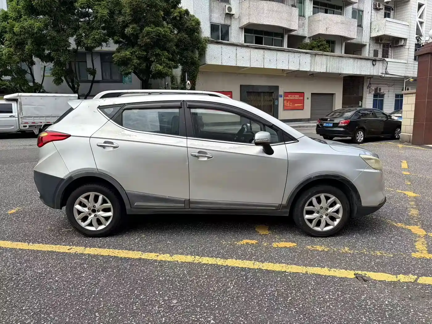 JAC Motors Refine S3 2014 2014 1.5L Manual Luxury Smart