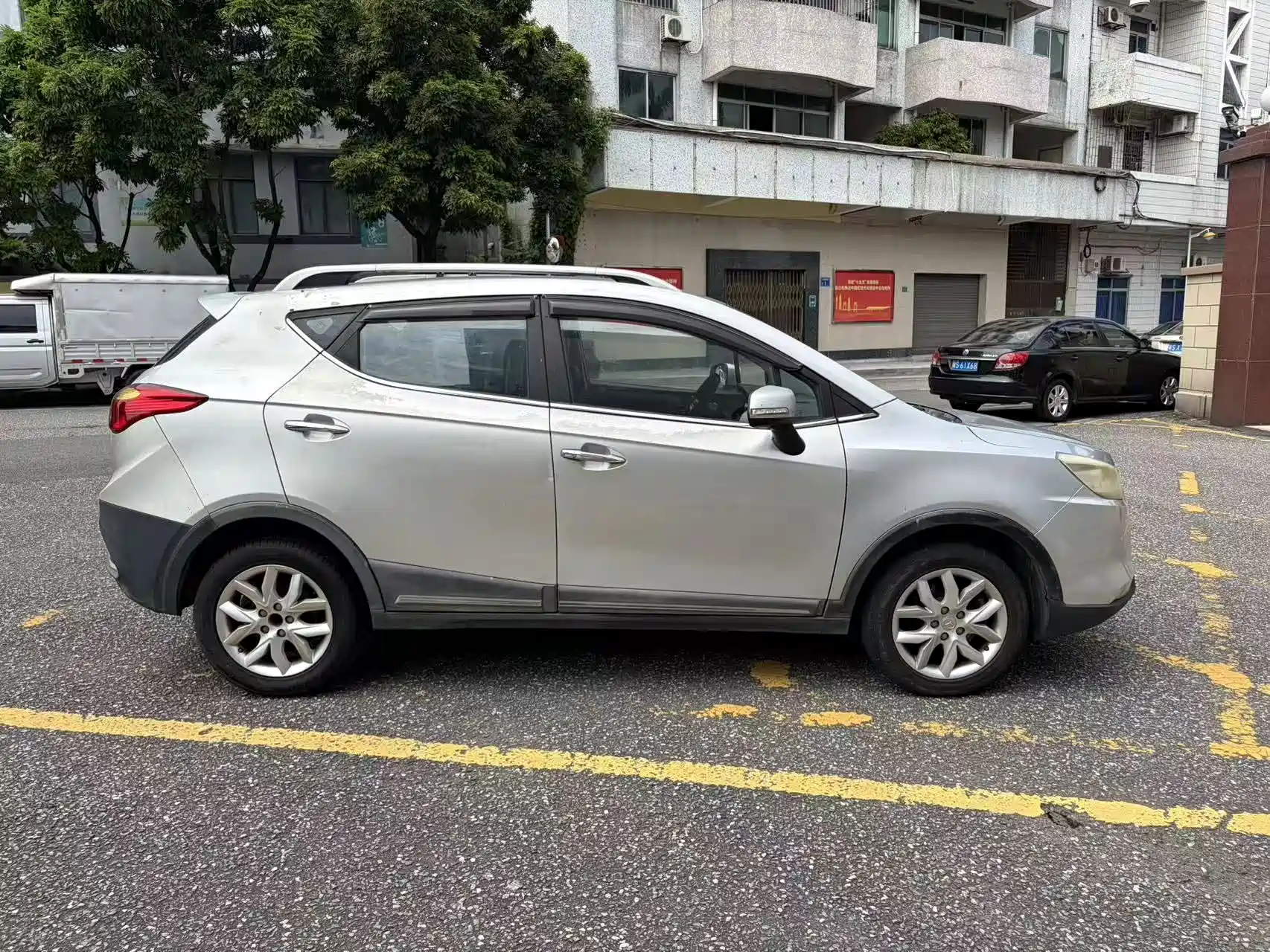 Фото 4 - JAC Refine S3