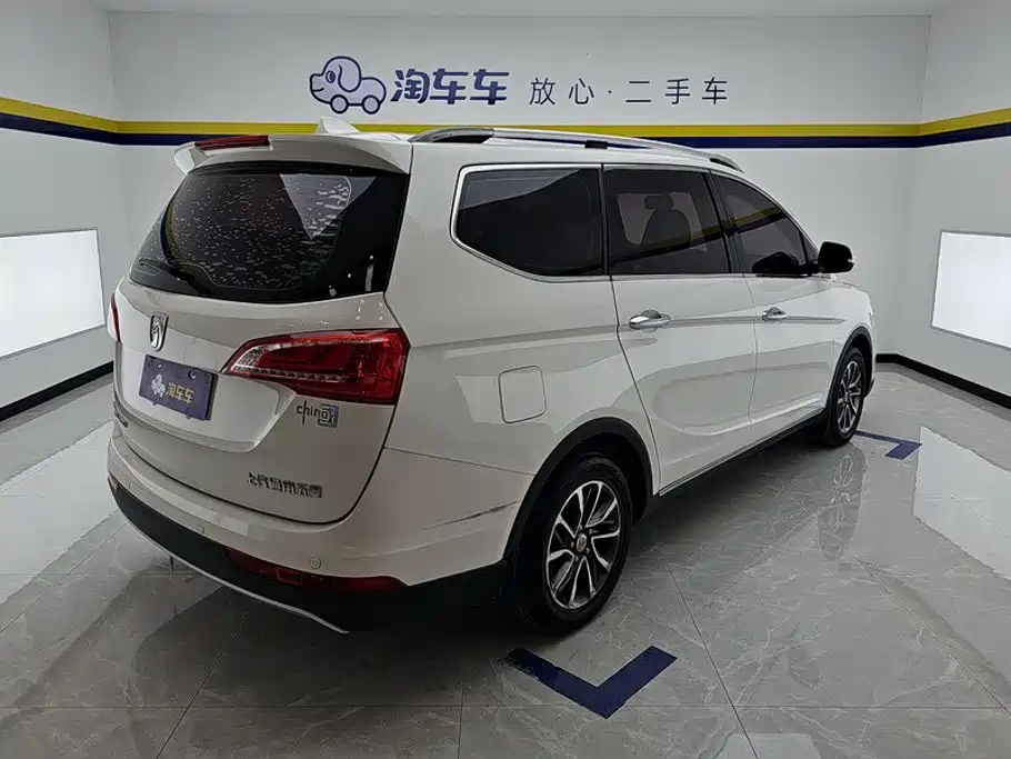 Фото 3 - Baojun 730