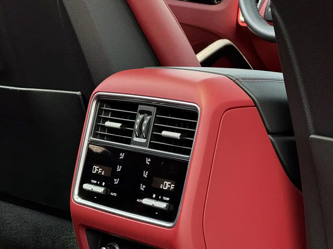 Porsche Cayenne 2023 Cayenne 3.0T Platinum Edition фото 24