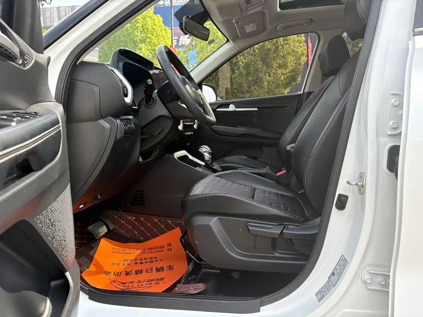 Kia Sonet 2024 1.5L Luxury Smart Edition фото 6