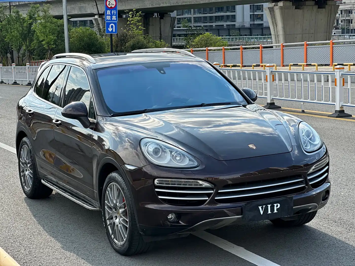 Porsche Cayenne 2014 Cayenne Platinum Edition 3.0T фото 3