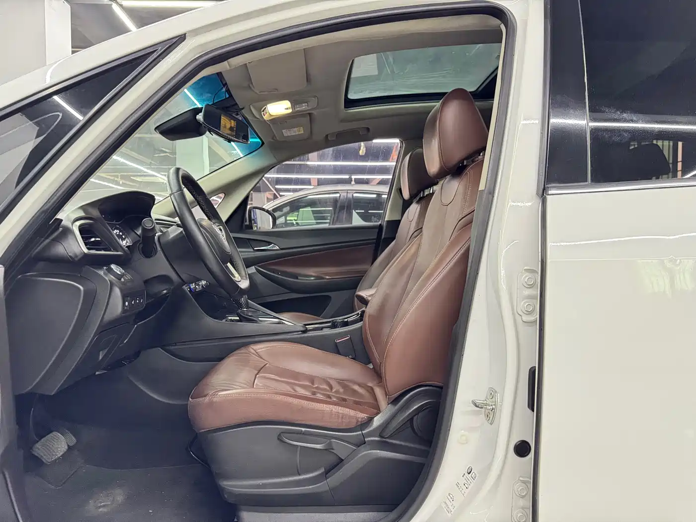 Buick GL6 2018 2018 18T 6-Seater Premium