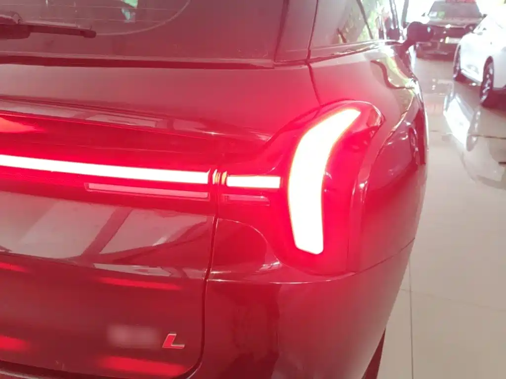 Фото 8 - Nezha Auto Nezha L