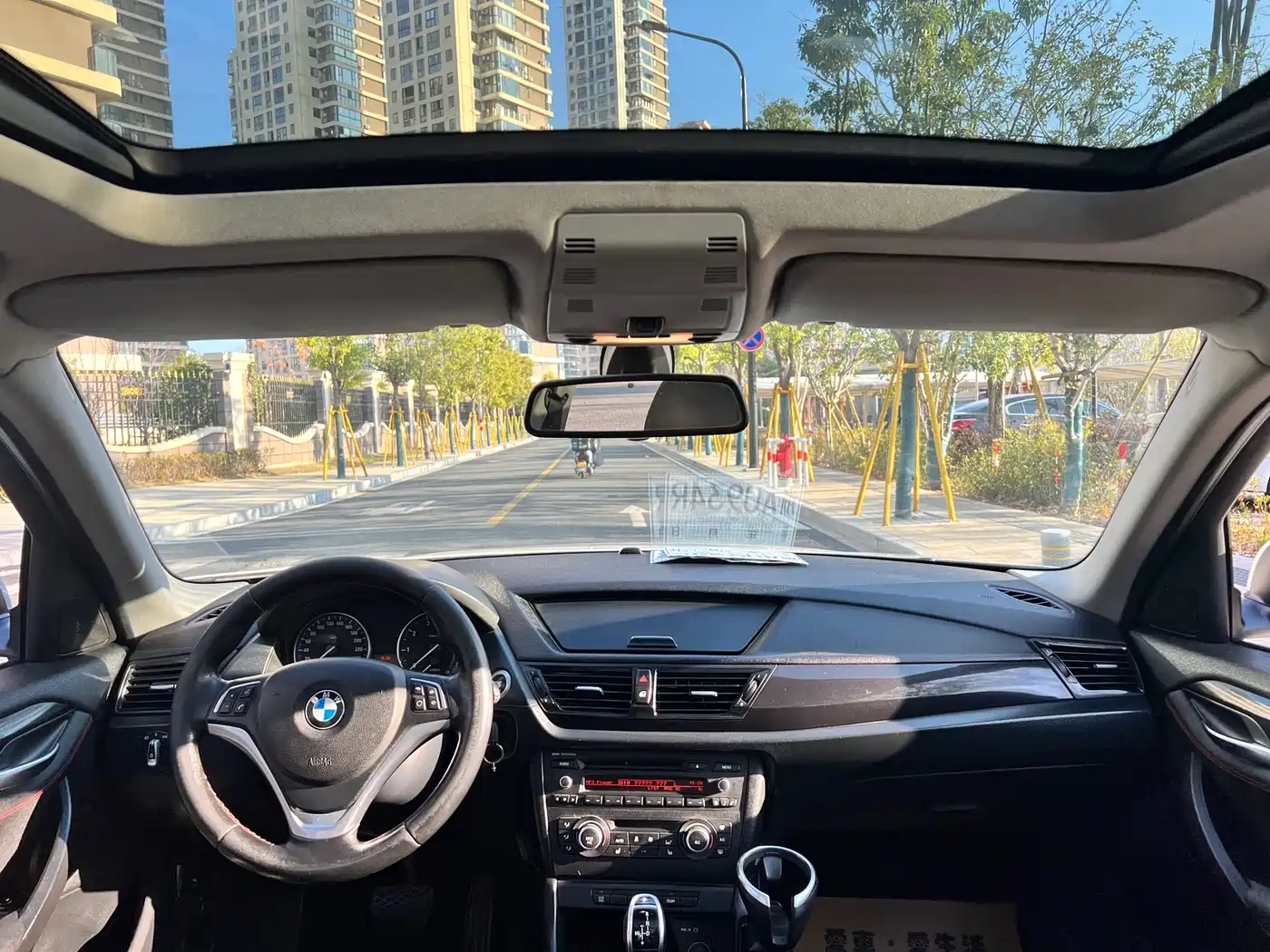 BMW X1 2013 sDrive20i Sport Design Package фото 11