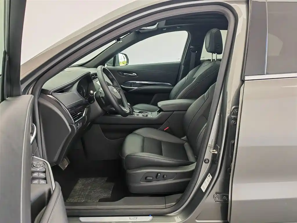 Cadillac XT4 2018 Model 28T 2WD Technology фото 10