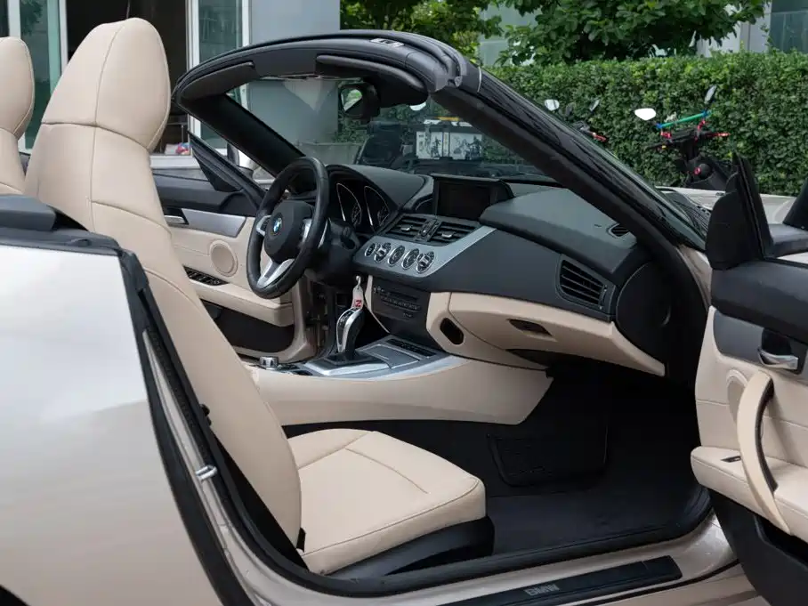 Photo 11 - BMW Z4