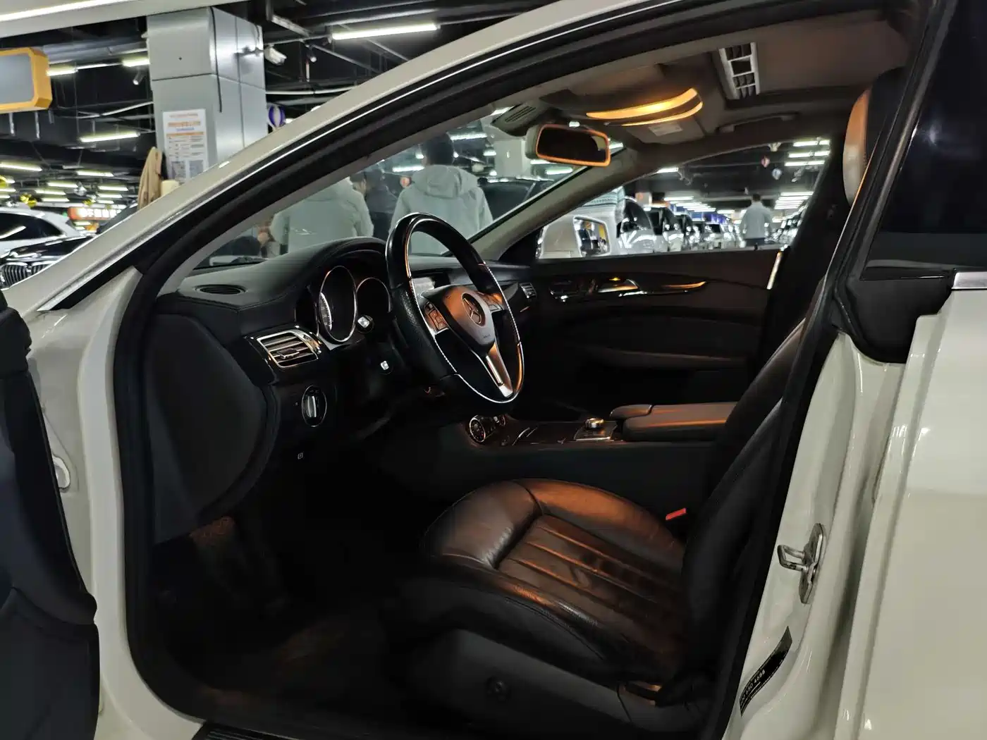 Mercedes-Benz CLS 2012 CLS 300 CGI фото 6