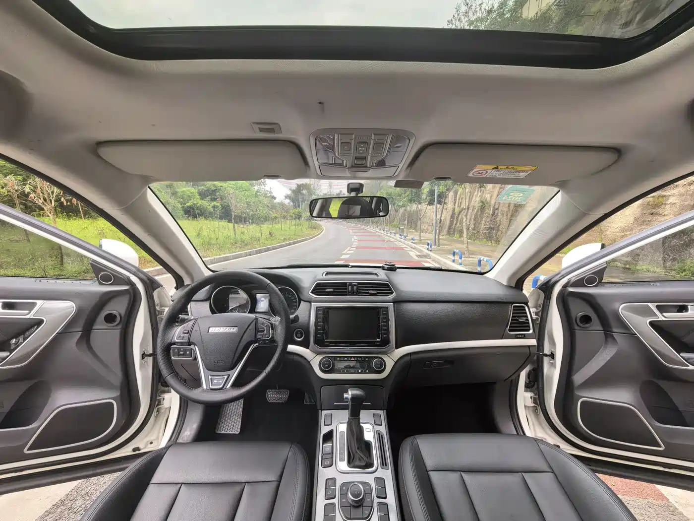 Haval H6 Coupe 2016 Blue Label 1.5T Automatic 2WD Urban фото 9