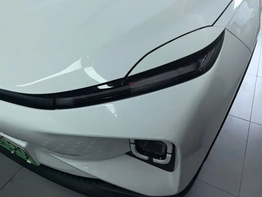 Фото 24 - Geely Geometry E Firefly
