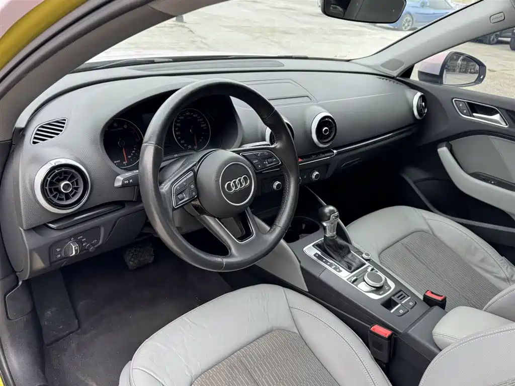 Audi A3 2018 30th Anniversary Limousine 35 TFSI Fashion фото 23