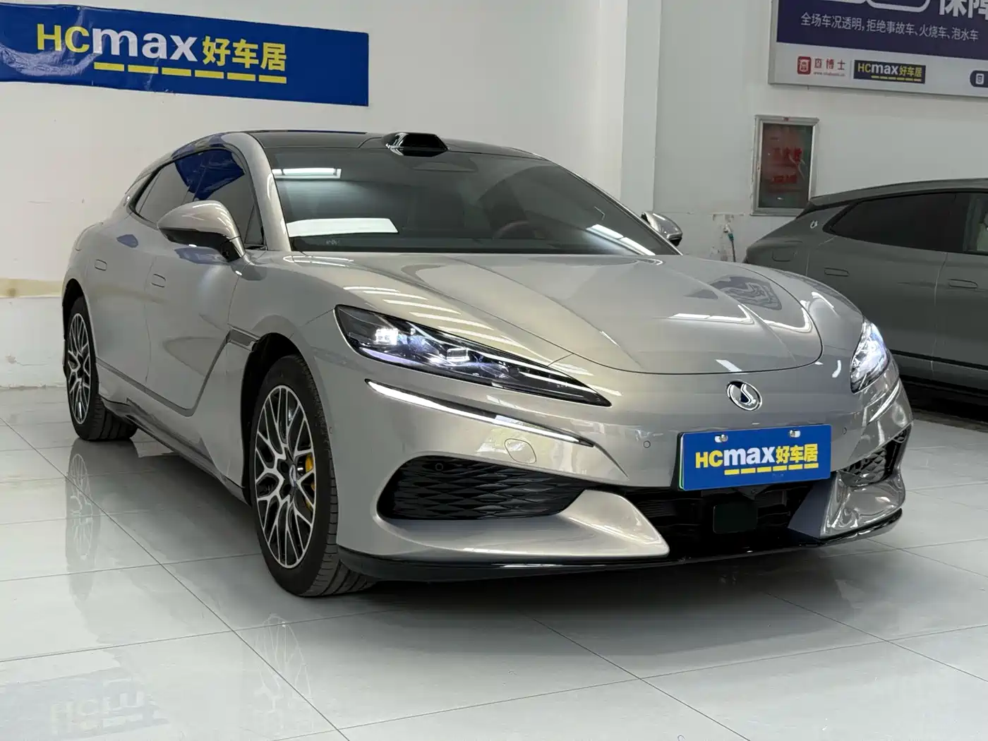 Denza Z9GT 2026 2026 Model Flash Charge Honor Edition