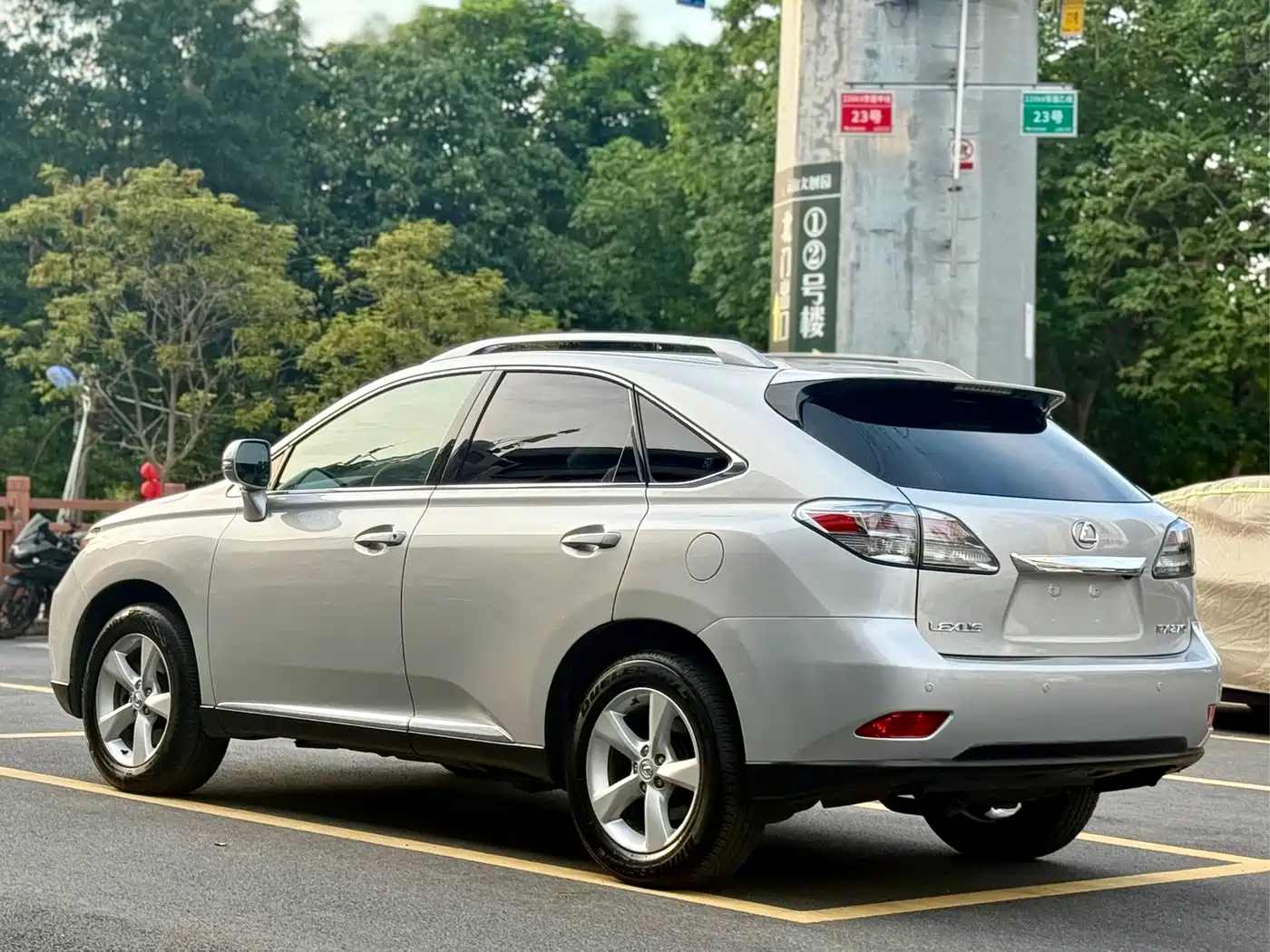Фото 7 - Lexus RX Classic