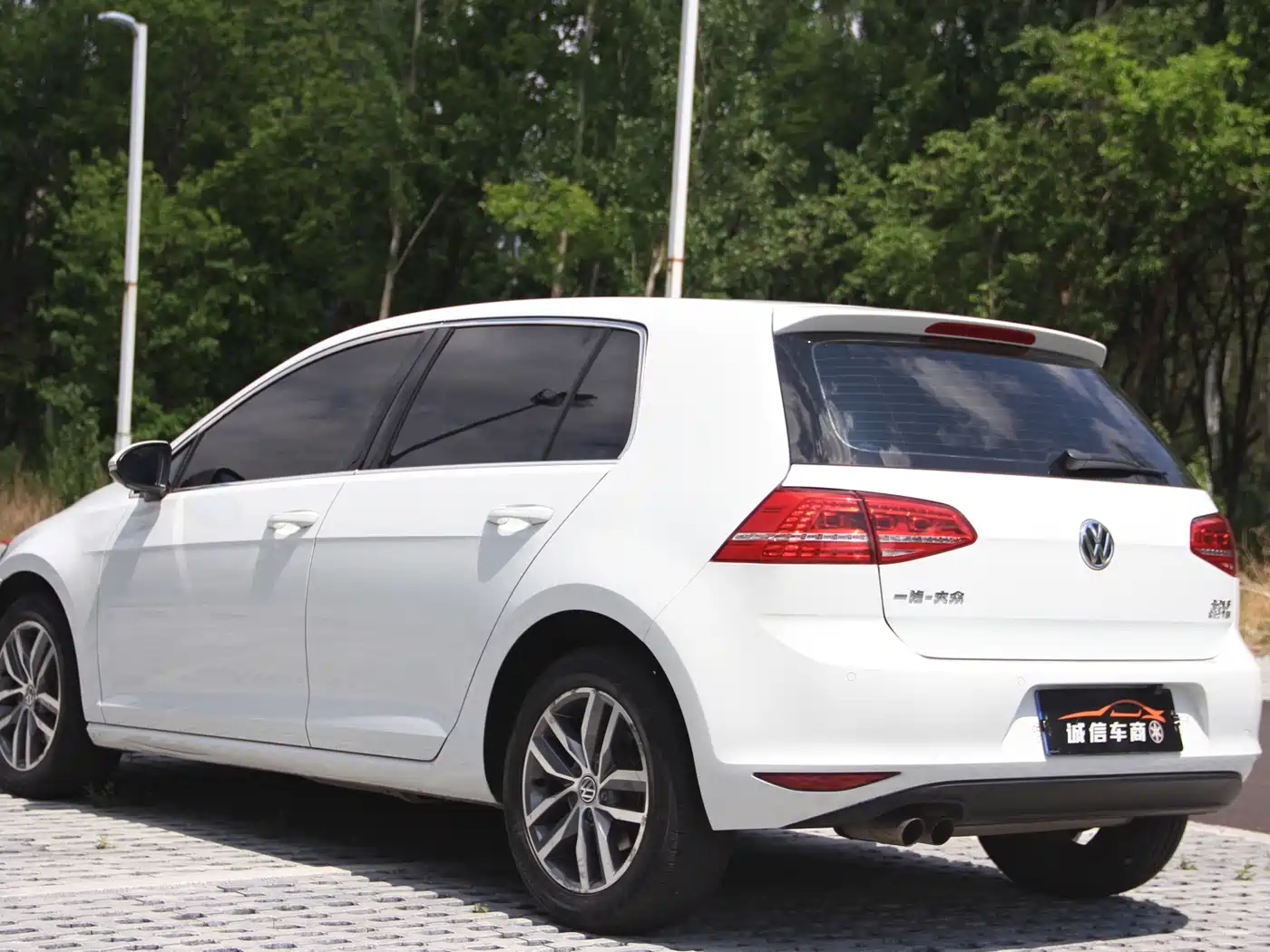 Volkswagen Golf 2016 230TSI Automatic Luxury фото 9