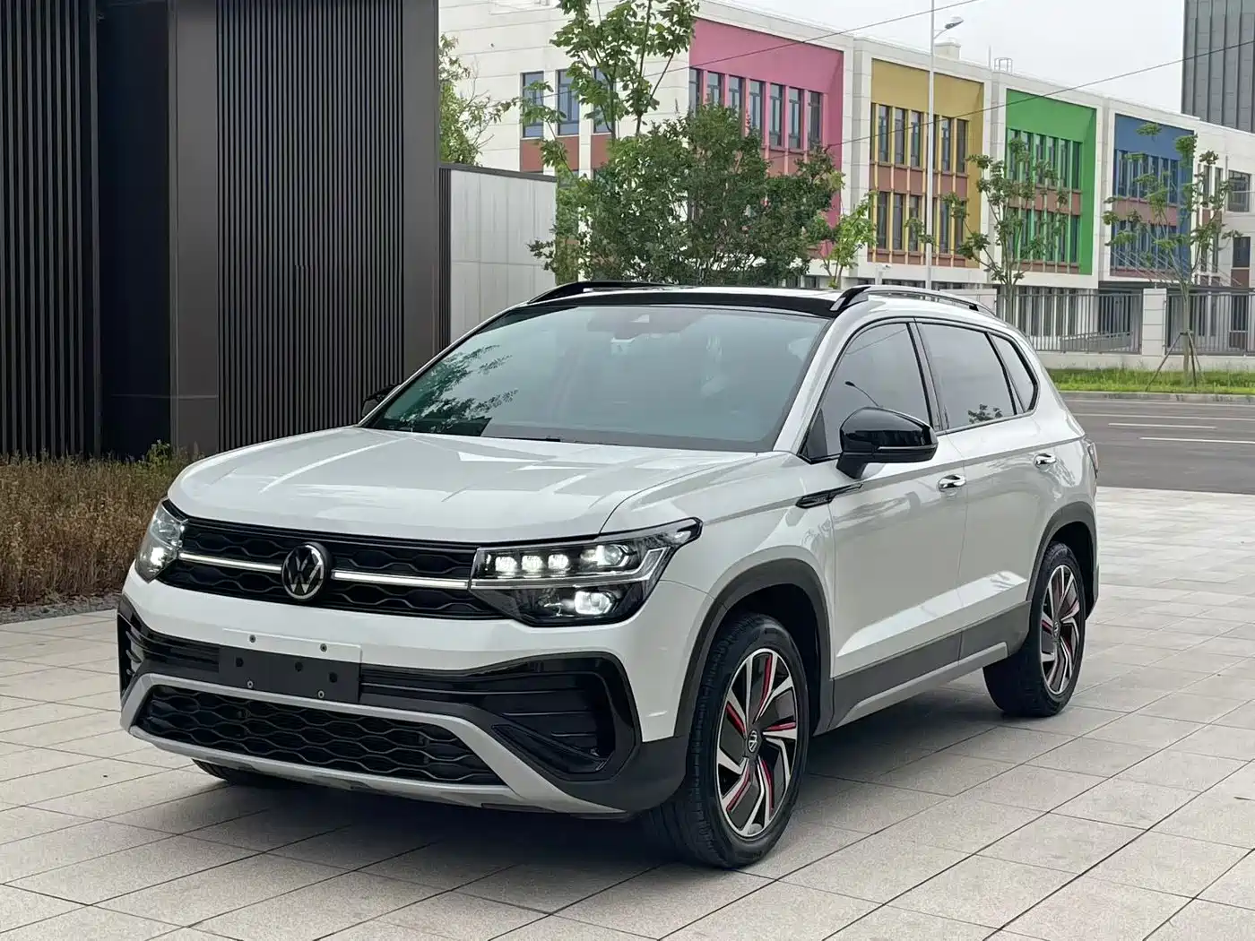 Volkswagen Tharu 2024 300TSI 2WD Full Moon Edition