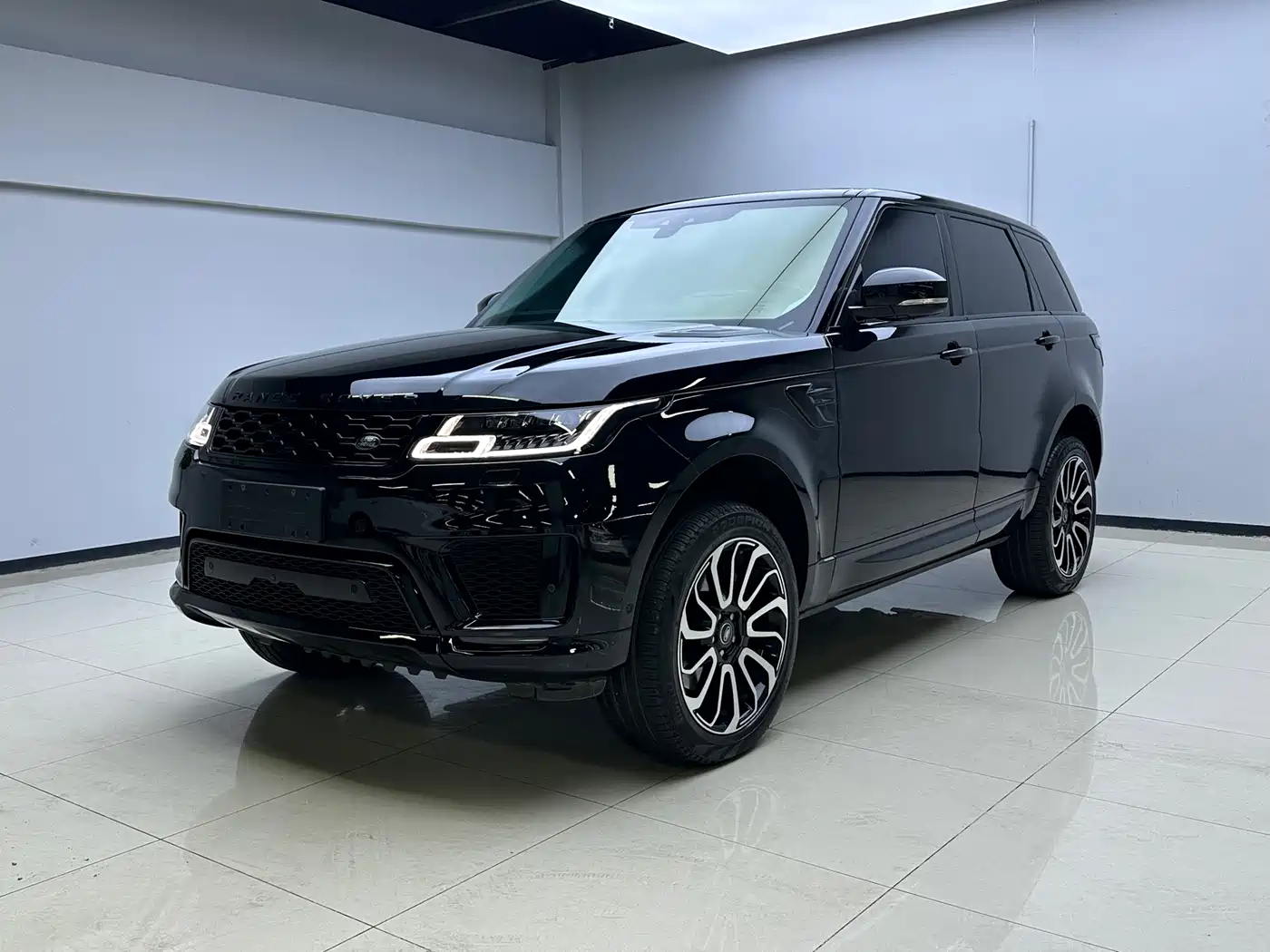 Land Rover Range Rover Sport 2021 3.0 L6 Gloss Black Edition