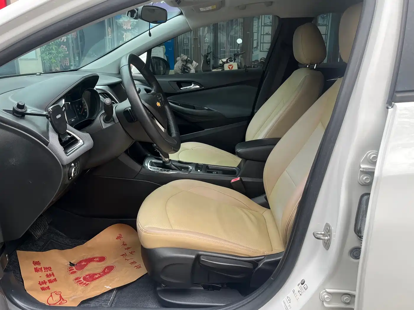 Chevrolet Cruze 2018 320 Automatic Pioneer Sunroof Edition фото 10