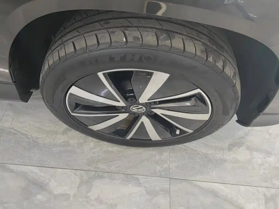Volkswagen Tharu, миниатюра 6
