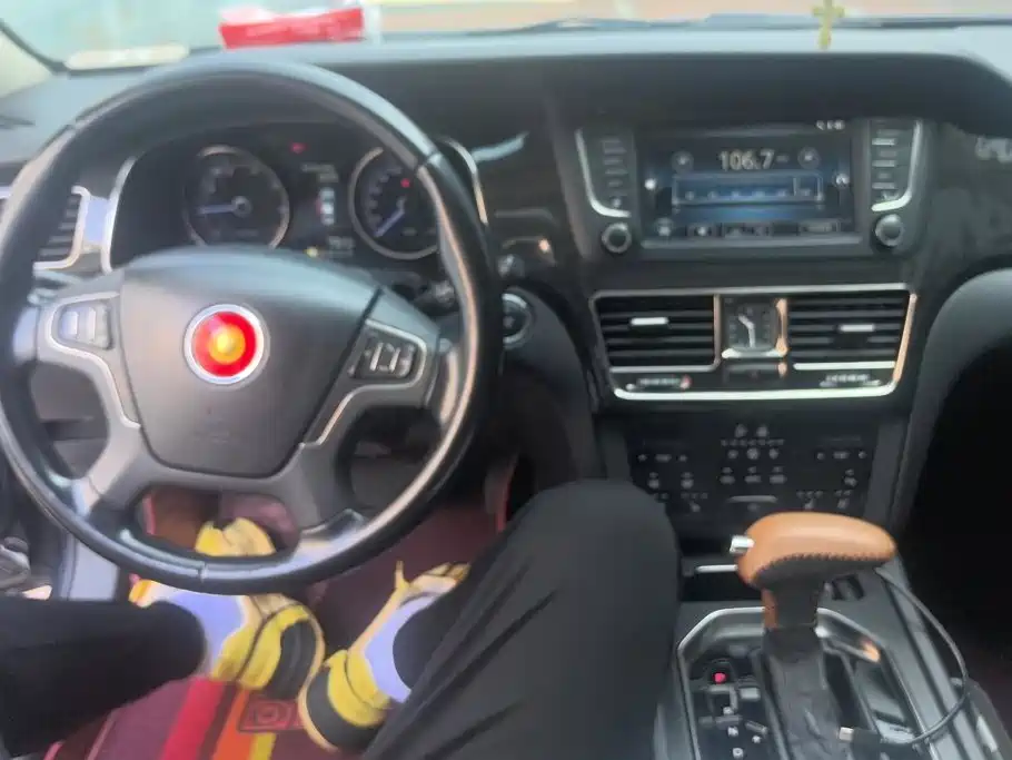 Hongqi H7 2018 2017 2.0T Luxury