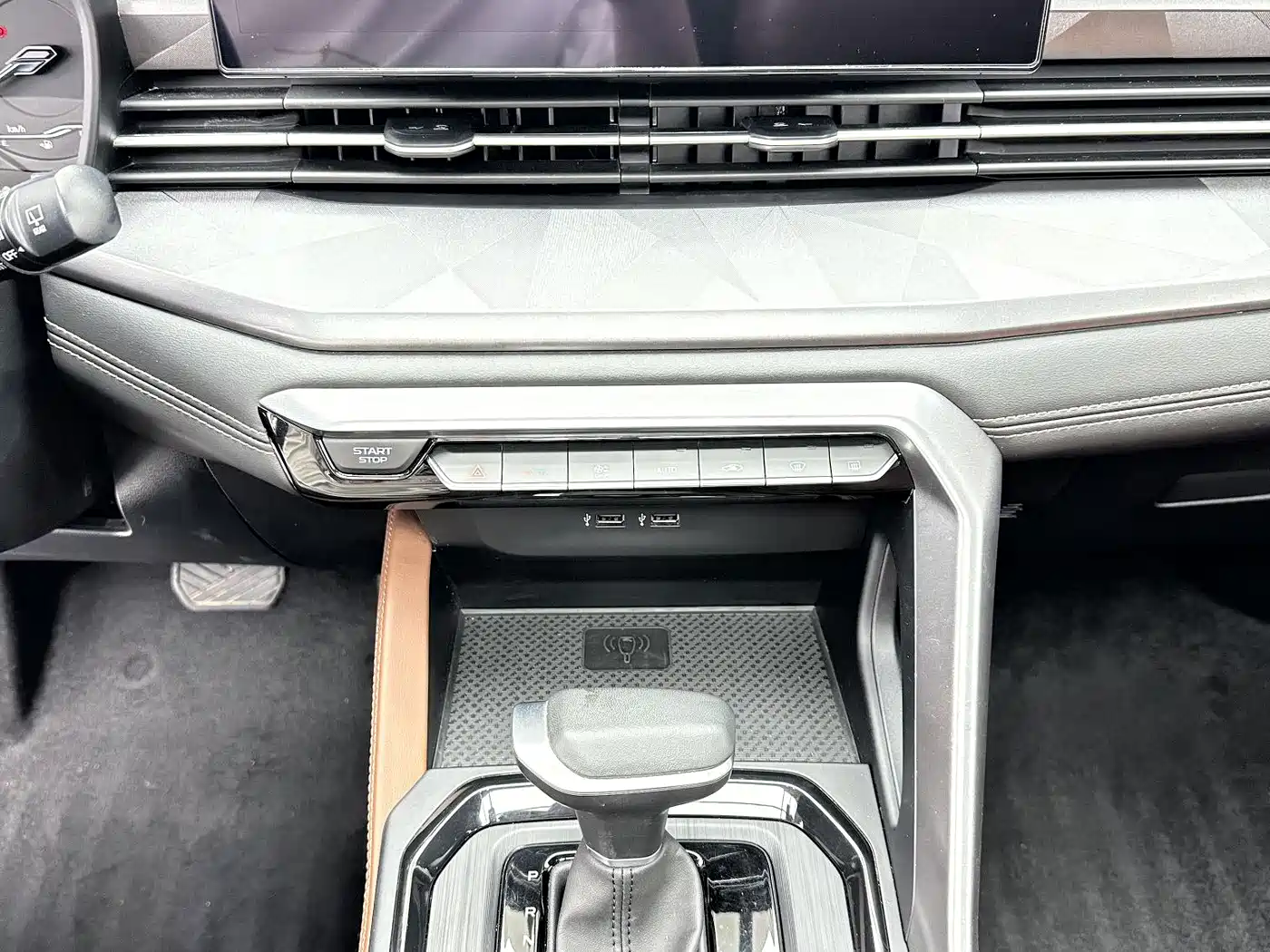 GEELY VISION X6