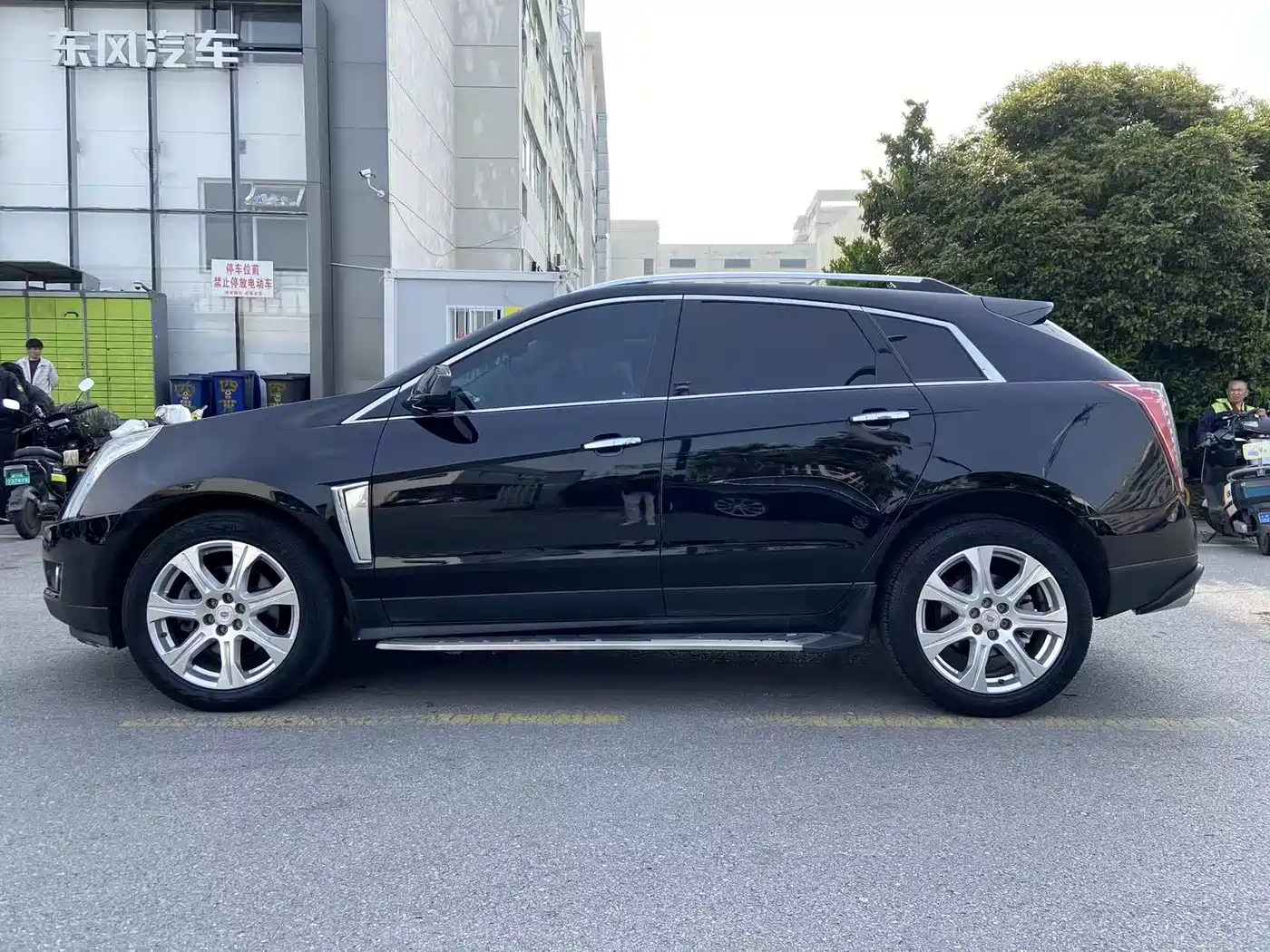 Cadillac SRX 2013 3.0L Luxury фото 5