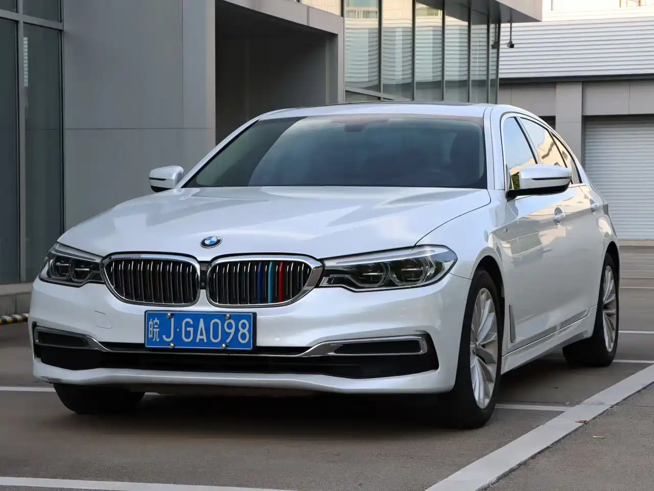 BMW 5-SERIES