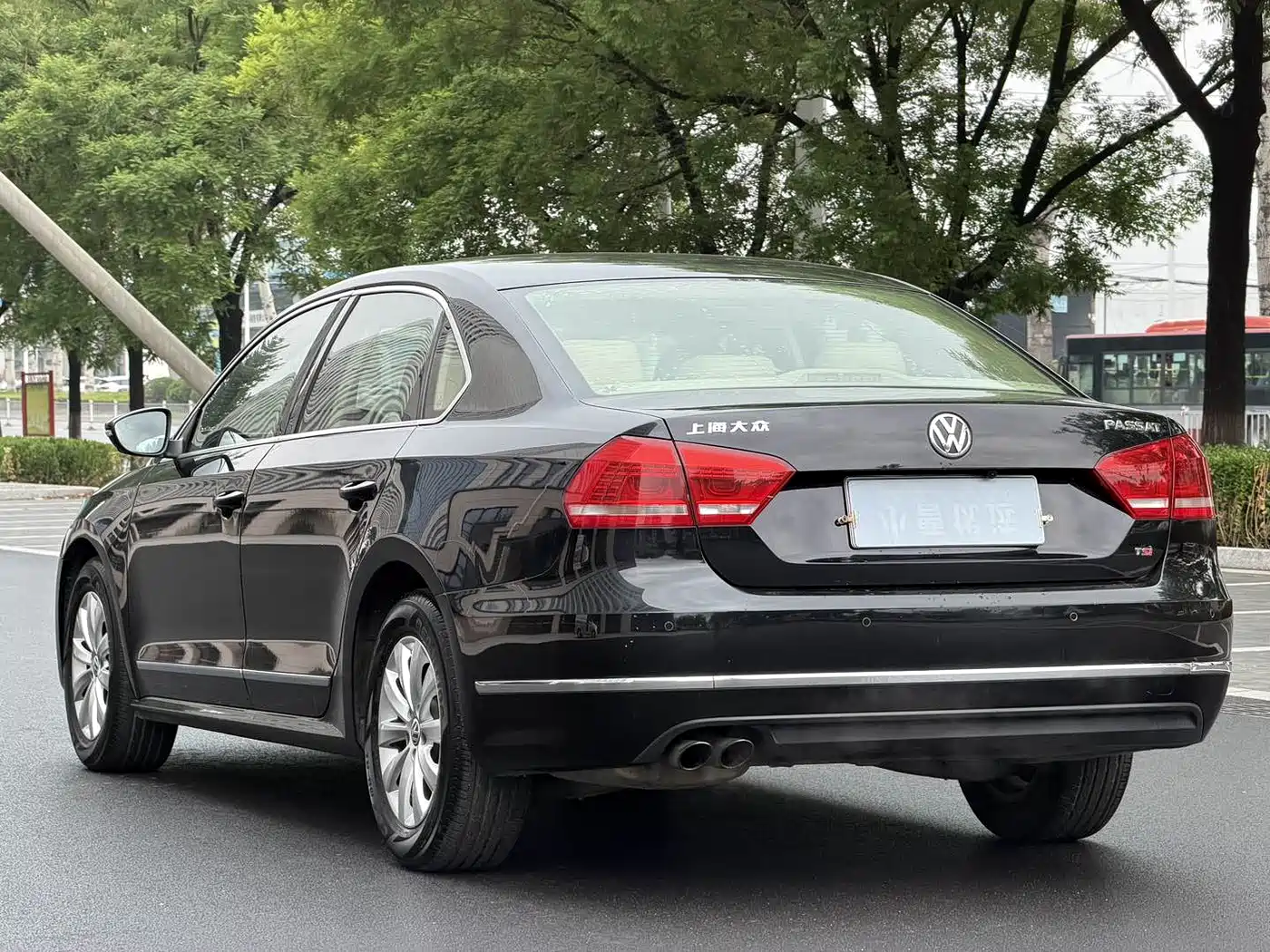 Volkswagen Passat 2012 2011 1.8TSI DSG Honor Edition