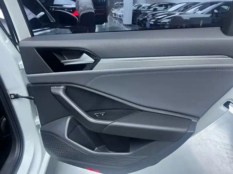 Volkswagen Sagitar 2019 200TSI DSG Comfort Edition China VI фото 11