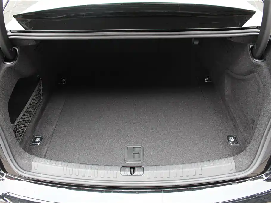 Audi A6L 2023 40 TFSI Luxury Dynamic фото 16