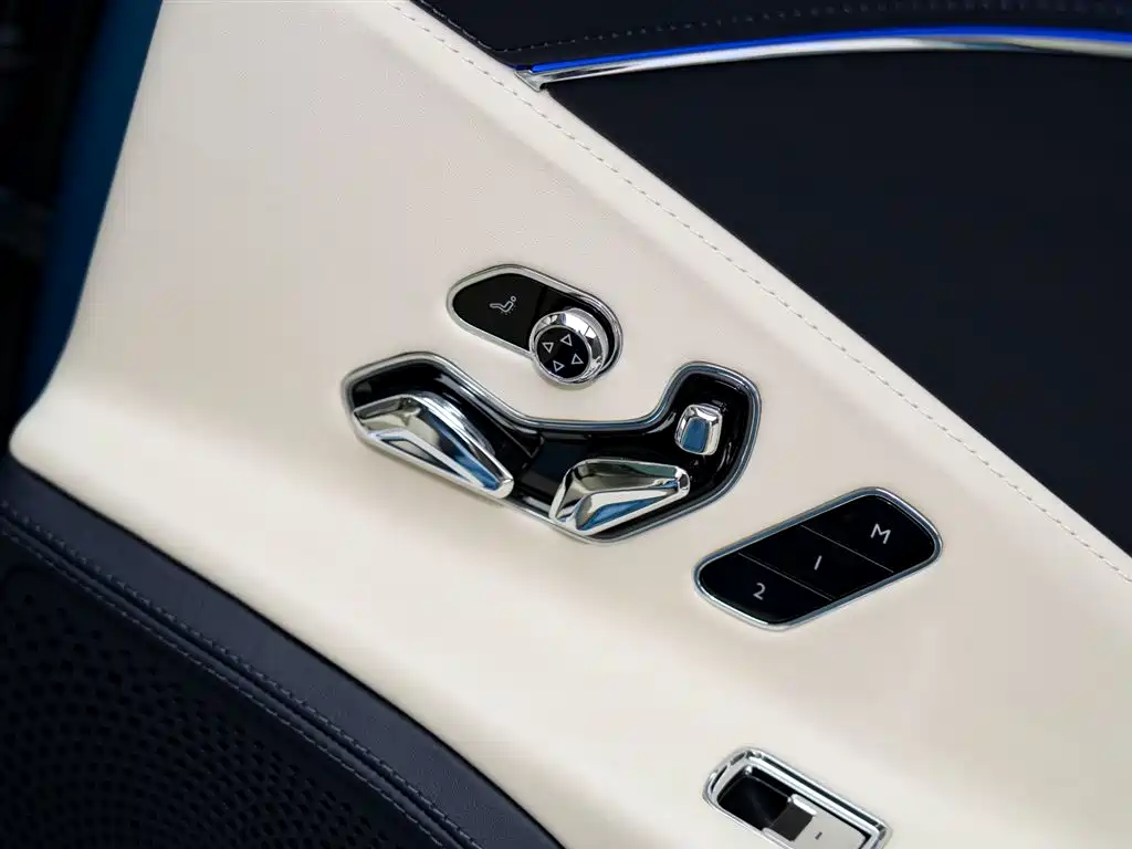 BENTLEY FLYING SPUR PLUG IN HYBRID