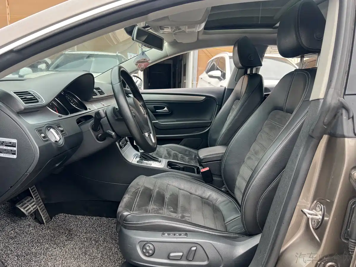 Volkswagen FAW-Volkswagen CC 2011 1.8TSI Premium фото 4