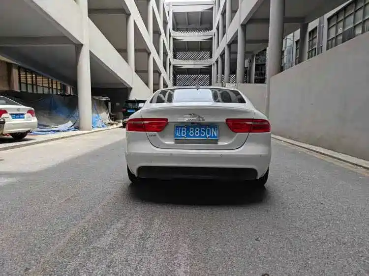 Jaguar XE 2016 2015 2.0T 200PS R-Sport