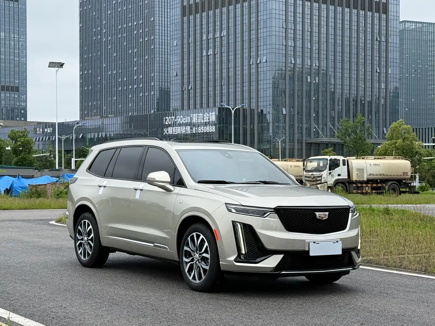 Cadillac XT6 2022 2.0T 6-Seater 4WD Premium Edition фото 3
