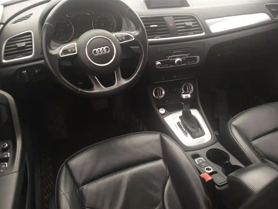 Audi Q3 2015 35 TFSI Millionth Anniversary Comfort фото 12