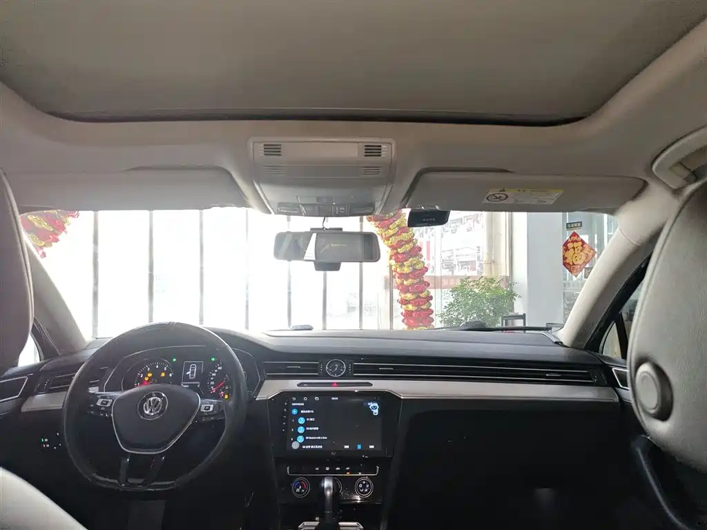 Volkswagen Magotan 2018 330TSI DSG Leading фото 13