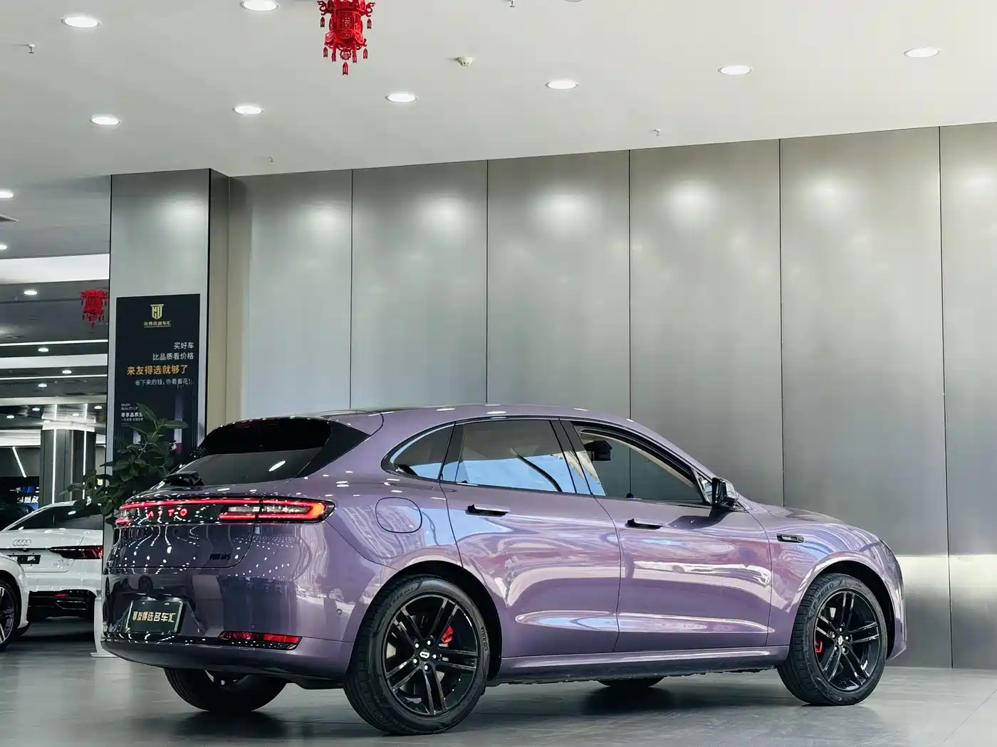 AITO Wenjie AITO M5 2025 Extended Range Ultra AWD фото 8