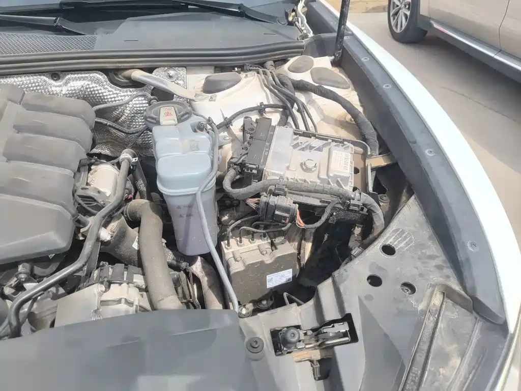 Фото 22 - Audi A6L