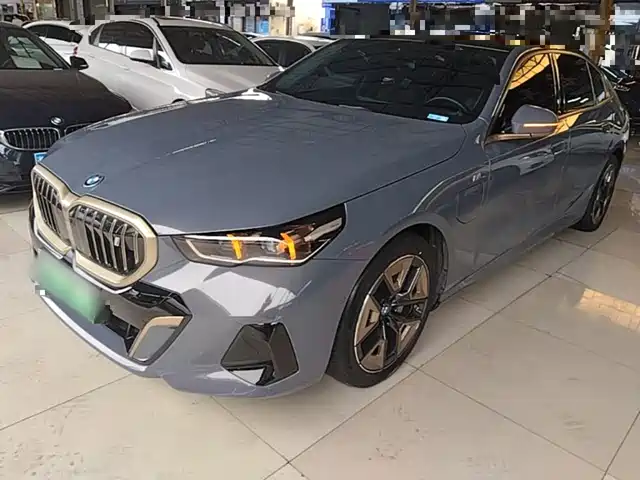  BMW BMW i5 2024 eDrive 35L Premium Model M Sport Package