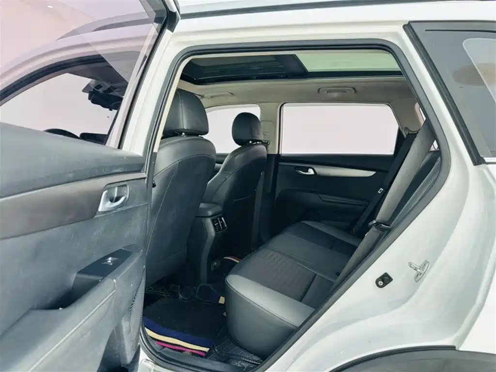 Kia Sportage 2019 2.0L Automatic Smart Luxury Edition фото 19