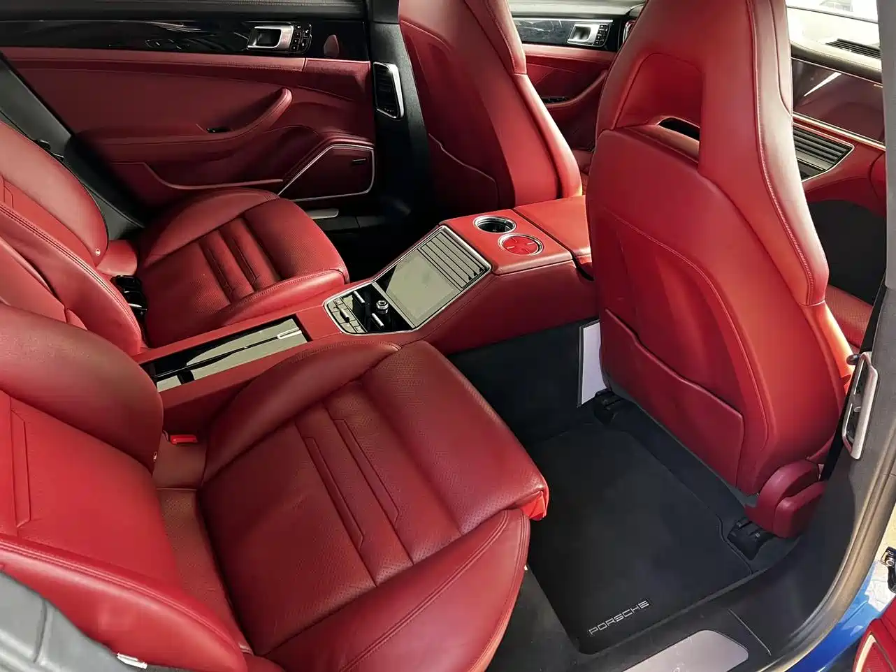 Porsche Panamera 2017 Panamera 4 Executive Long Wheelbase 3.0T фото 18