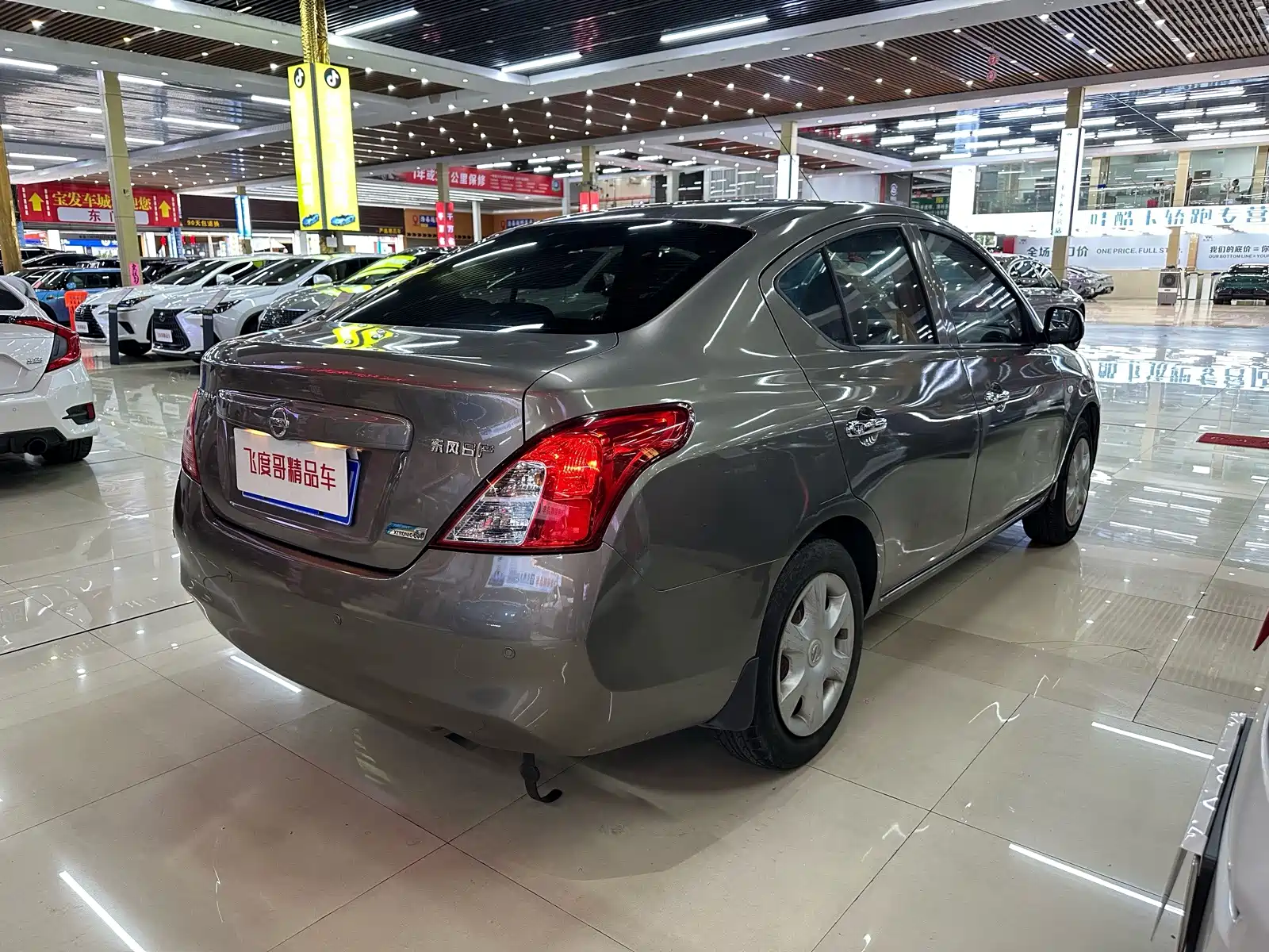 Фото 7 - Nissan Sunny